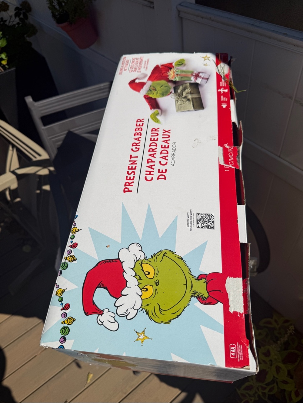 Grinch Present Grabber Kids Toy - Red & Green